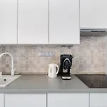 Designer On The Broadway With 2br And Ac Apartament